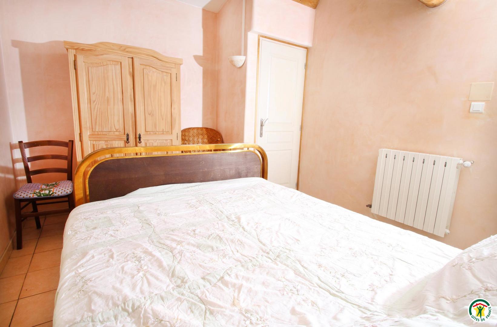 Salle de bainnRez de chauss&eacute;e