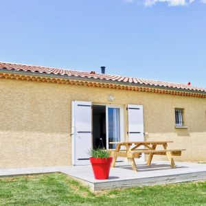 Location  n�G110002 � CROZES HERMITAGE (26)