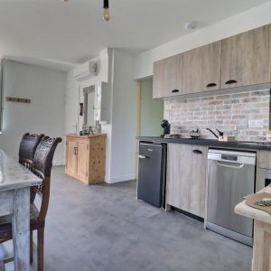 Location  n�G118004 � EPINOUZE (26)