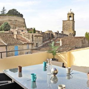 Location  n�G146009 � GRIGNAN (26)