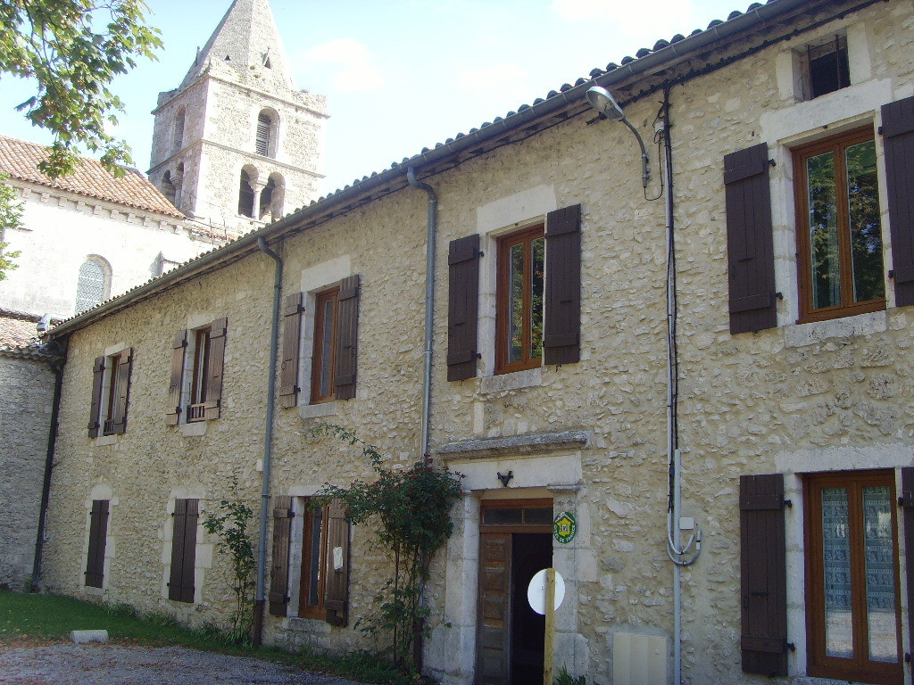 photo 0