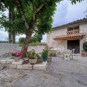 Location n°G178001 à MENGLON (26)