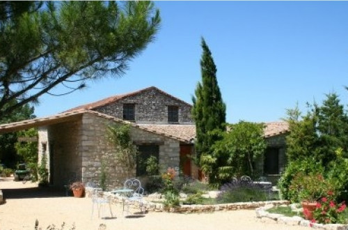 Location n°G277730 à LA ROCHE-SUR-GRANE (26)