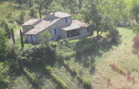 Vue générale de la maison Gîte n°G288383 Sahune - Drôme - Vue générale de la maison