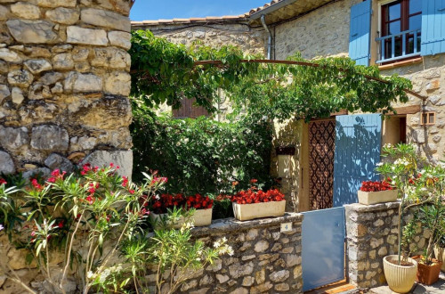 Location  n�G318001 � SAINT MAY (26)