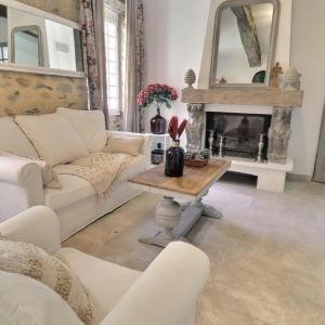 Location  n�G63031 � MIRABEL AUX BARONNIES (26)