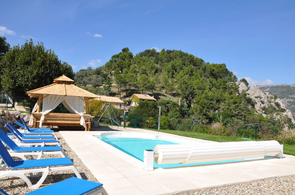 Gîte de groupe Domaine Saint-julien à Buis-les-baronnies en DROME PROVENCALE (La Drôme) N°G63814