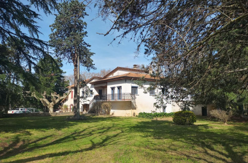 Location  n�G84009 � CHATEAUNEUF SUR ISERE (26)
