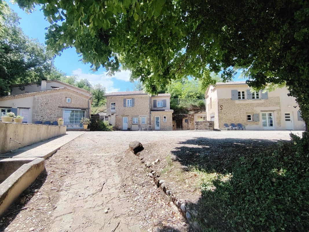 LE HAMEAU DES TROUBADOURS