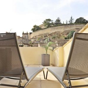 Location  n�G146009 � GRIGNAN (26)