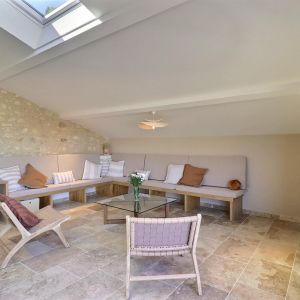 Location  n�G277002 � LA ROCHE SUR GRANE (26)