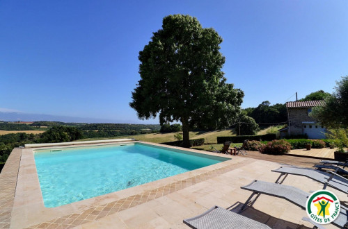 Location  n�G294720 � SAINT BARDOUX (26)