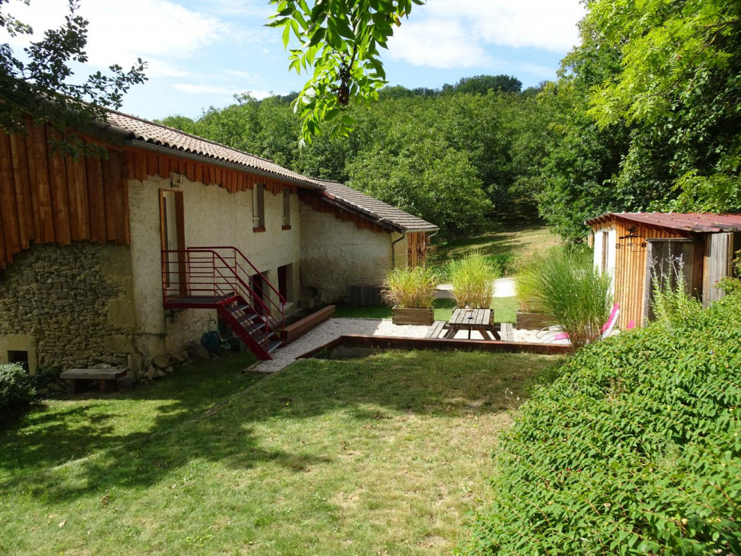 photo 0