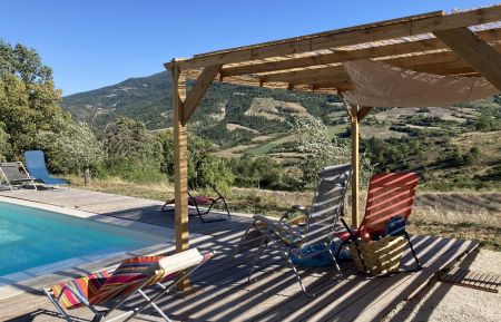 G&icirc;te n&deg;G370008 Vercoiran - Dr&ocirc;me - la piscine chauff&eacute;e du 1er Mai au 30 septembre