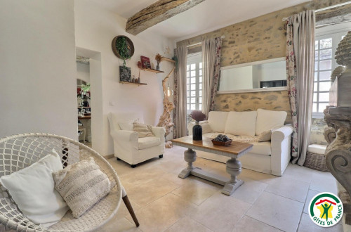 Location  n�G63031 � MIRABEL AUX BARONNIES (26)