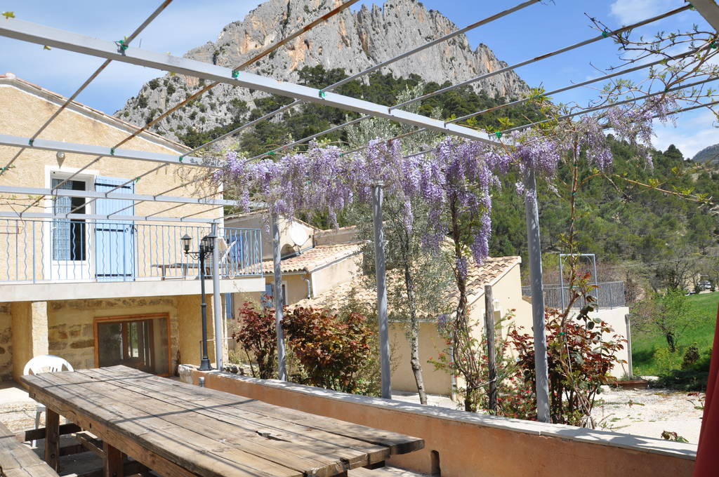 Gîte de groupe Domaine Saint-julien à Buis-les-baronnies en DROME PROVENCALE (La Drôme) N°G63814