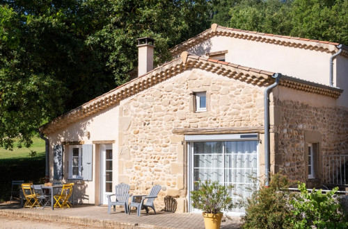 Location  n�G84007 � CHATEAUNEUF-SUR-ISERE (26)