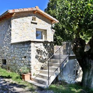 Location  n�G98006 � COBONNE (26)