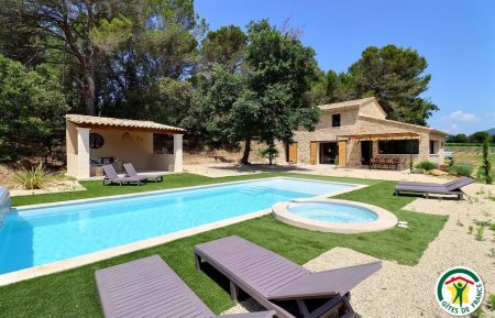 G&icirc;te n&deg;G233107 Pi&eacute;gon - Dr&ocirc;me - photo
