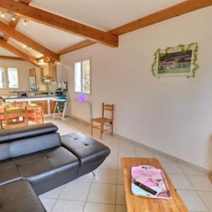 Location  n�G144007 � GRANE (26)