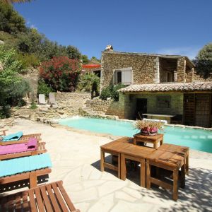 Location  n�G233103 � PIEGON (26)