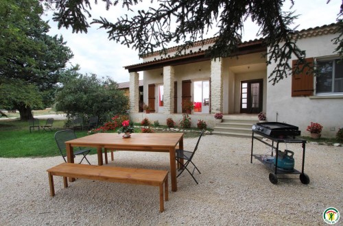 Location  n�G138006 � LA GARDE ADHEMAR (26)