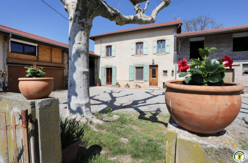 Location  n�G139001 � GENISSIEUX (26)