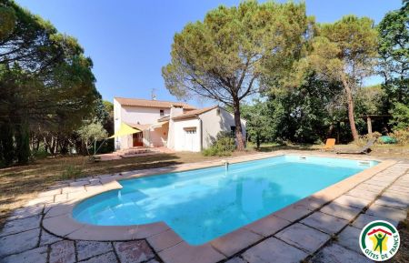 G&icirc;te n&deg;G275005 Rochegude - Dr&ocirc;me - Piscine, pins et maison