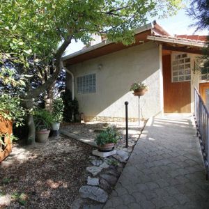 Location  n�G10004 � ANNEYRON (26)