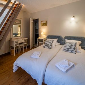 Location  n�G211011 � MONTSEGUR SUR LAUZON (26)