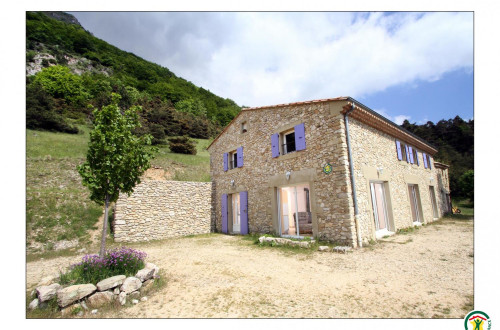 Location  n�G214002 � MORNANS (26)