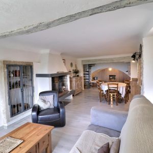 Location  n�G226003 � LE PEGUE (26)