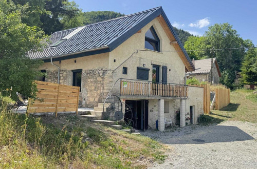 Location  n�G168004 � LUS LA CROIX HAUTE (26)