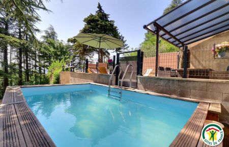 G&icirc;te n&deg;G108021 Crest - Dr&ocirc;me - photo