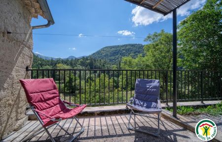 G&icirc;te n&deg;G55572 Boulc - Dr&ocirc;me - La terrasse avec vue
