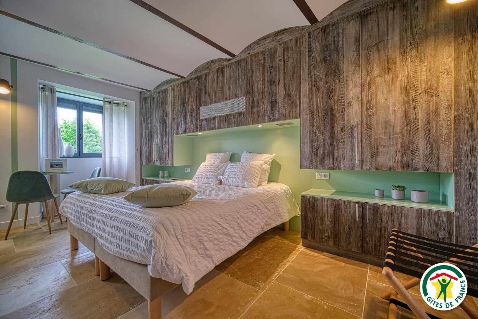 La chambre Roche-Colombe (lits 2x90x200) photo 16