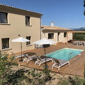 Location  n�G277001 � LA ROCHE SUR GRANE (26)