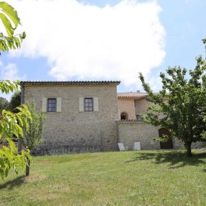 Location  n�G291001 � SAINT ANDEOL (26)