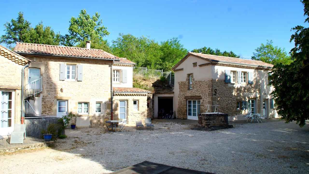 LE HAMEAU DES TROUBADOURS