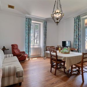 Location  n�G216008 � SAINT-JEAN-DE-GALAURE (26)