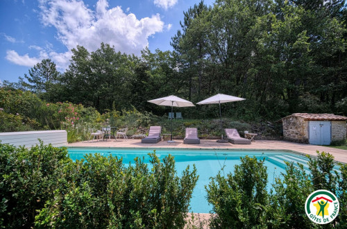 Location  n�G45003 � LA BEGUDE DE MAZENC (26)