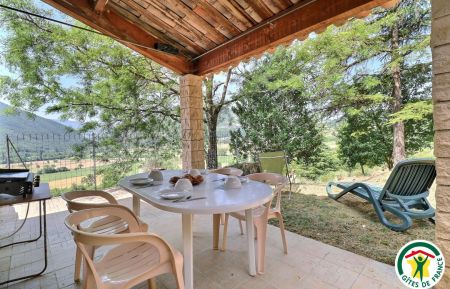 G&icirc;te n&deg;G373618 Vesc - Dr&ocirc;me - Terrasse privative