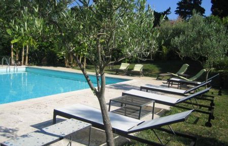 G&icirc;te n&deg;G157003 La Laupie - Dr&ocirc;me - photo