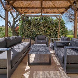 Location  n�G182012 � MIRABEL AUX BARONNIES (26)