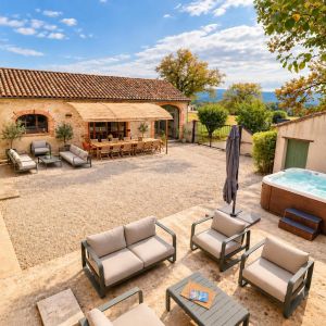 Location  n�G191004 � MONTBOUCHER SUR JABRON (26)