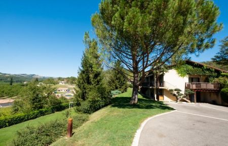 G&icirc;te n&deg;G225003 Parnans - Dr&ocirc;me - L'ext&eacute;rieur