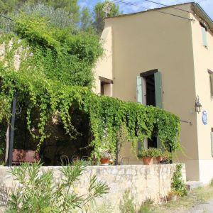 Location  n�G229012 � LA PENNE SUR L'OUVEZE (26)