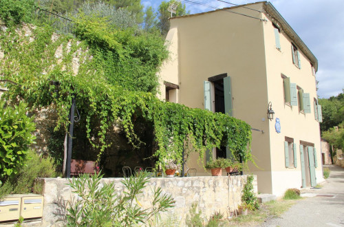 Location  n�G229012 � LA PENNE SUR L
