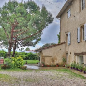Location  n�G281723 � ROMANS SUR ISERE (26)