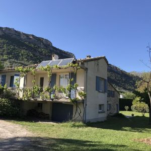 Location  n�G288001 � SAHUNE (26)